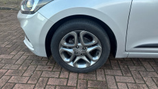 Hyundai i20 1.2 MPi Premium Nav 5dr Petrol Hatchback